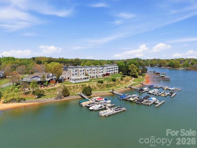637 Williamson Road 306, Mooresville, NC 28117