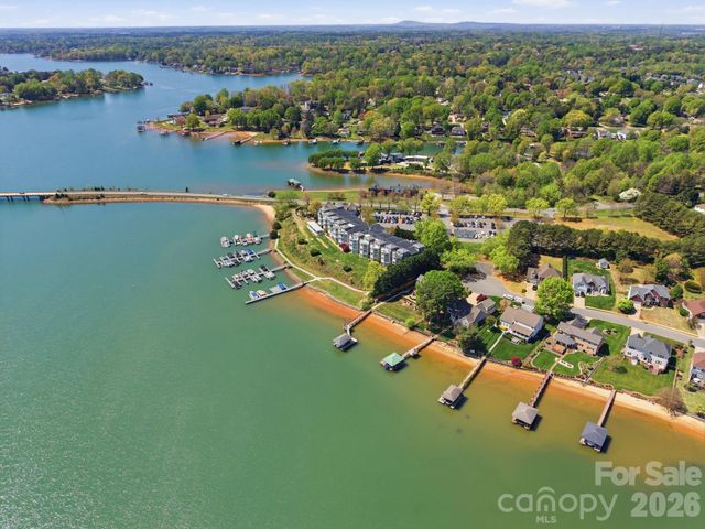 637 Williamson Road 306, Mooresville, NC 28117