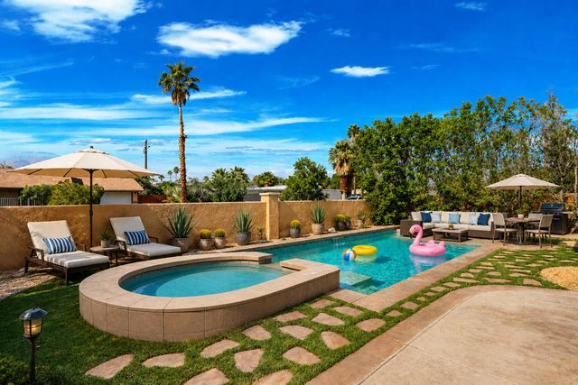 2990 N Biskra Road, Palm Springs, CA 92262