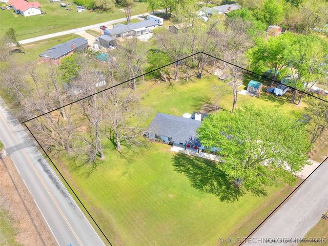 7033 E Battenfield Drive, Claremore, OK 74019