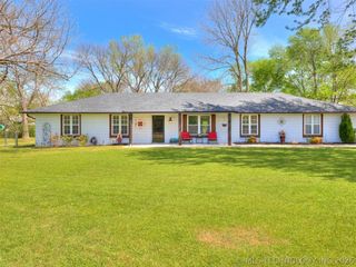 7033 E Battenfield Drive, Claremore, OK 74019