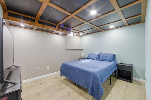 1702 E Beaumont St, Park City, KS 67219