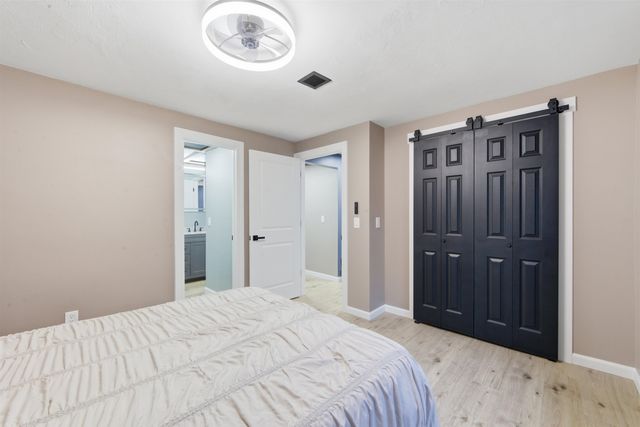 1702 E Beaumont St, Park City, KS 67219