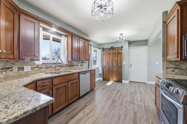 1702 E Beaumont St, Park City, KS 67219