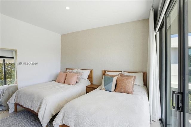 4354 Alton Rd, Miami Beach, FL 33140