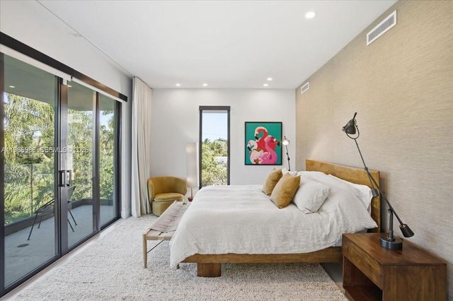 4354 Alton Rd, Miami Beach, FL 33140