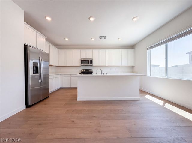 8361 West Rochelle Avenue, Las Vegas, NV 89156