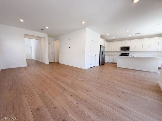 8361 West Rochelle Avenue, Las Vegas, NV 89156