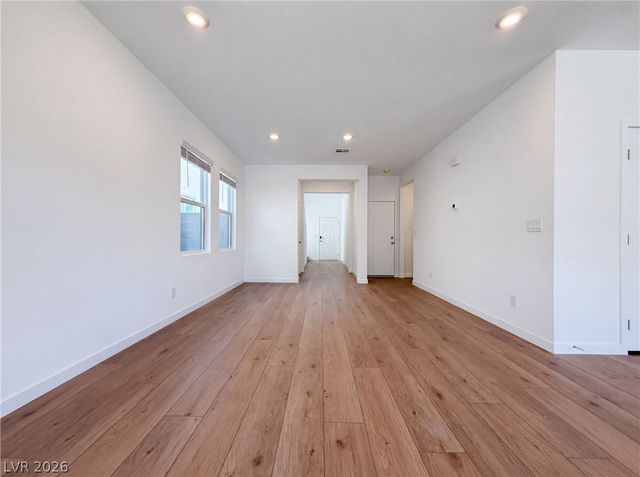 8361 West Rochelle Avenue, Las Vegas, NV 89156