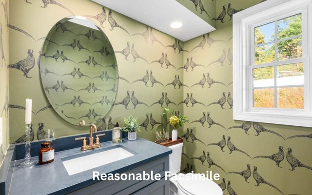 4B Dearborn Circle, Goffstown, NH 03045