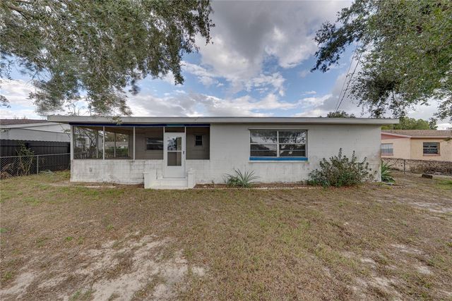 2011 9TH STREET NE, Winter Haven, FL 33881