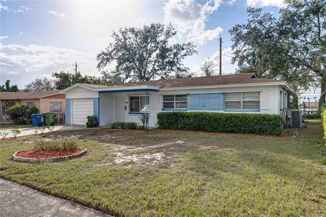 2011 9TH STREET NE, Winter Haven, FL 33881