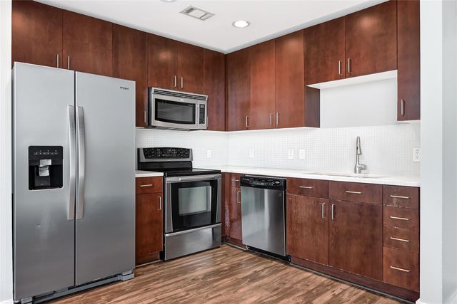 5925 Almeda Road 11306, Houston, TX 77004