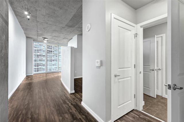 5925 Almeda Road 11306, Houston, TX 77004