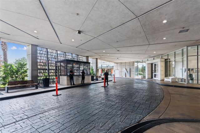 5925 Almeda Road 11306, Houston, TX 77004