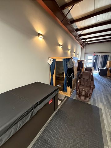 2502 SW 14th Street Suite 10, Bentonville, AR 72712