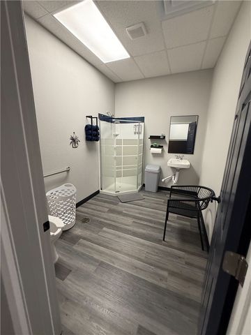 2502 SW 14th Street Suite 10, Bentonville, AR 72712