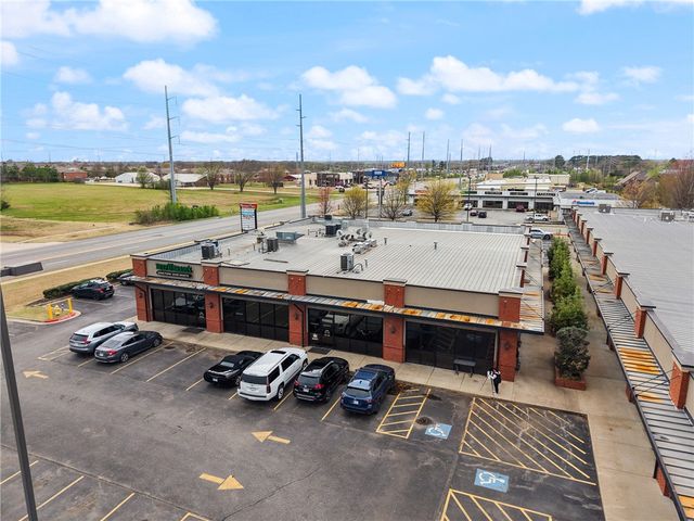 2502 SW 14th Street Suite 10, Bentonville, AR 72712