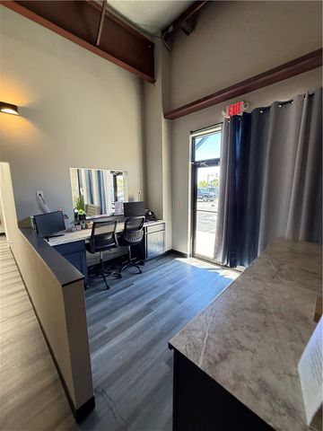 2502 SW 14th Street Suite 10, Bentonville, AR 72712