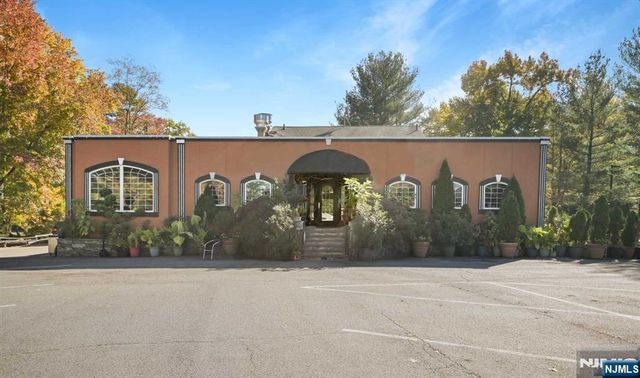 292 Passaic Avenue, Fairfield, NJ 07004