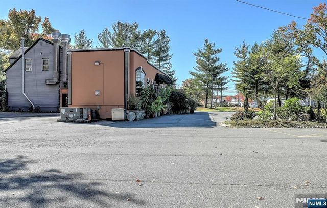 292 Passaic Avenue, Fairfield, NJ 07004