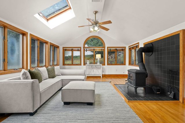 318 Mystic St, Arlington, MA 02474