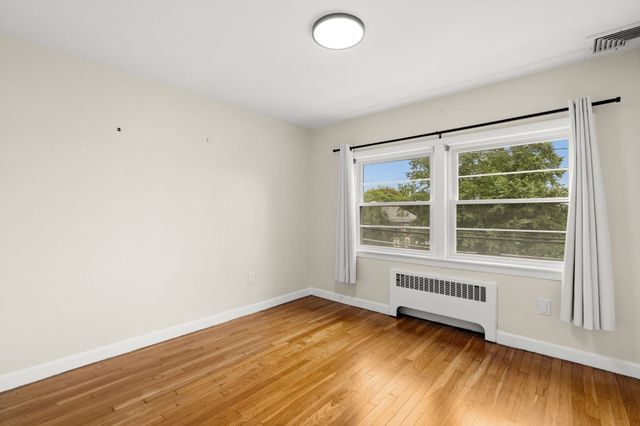 318 Mystic St, Arlington, MA 02474