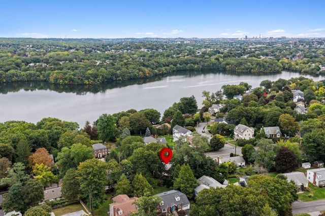 318 Mystic St, Arlington, MA 02474