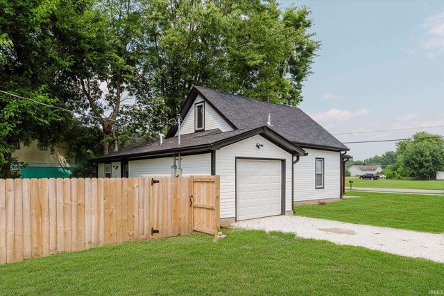 902 Rossville Avenue, Frankfort, IN 46041