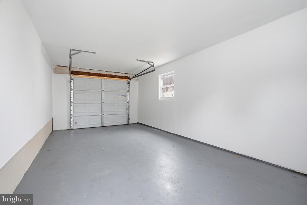 Image 24 of property listing at 22 RAINTREE, New Castle, DE 19720