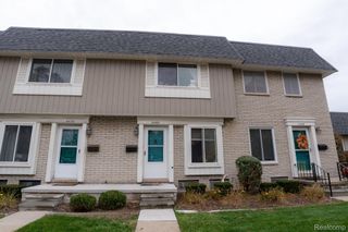 4468 15 MILE Road 104, Sterling Heights, MI 48310