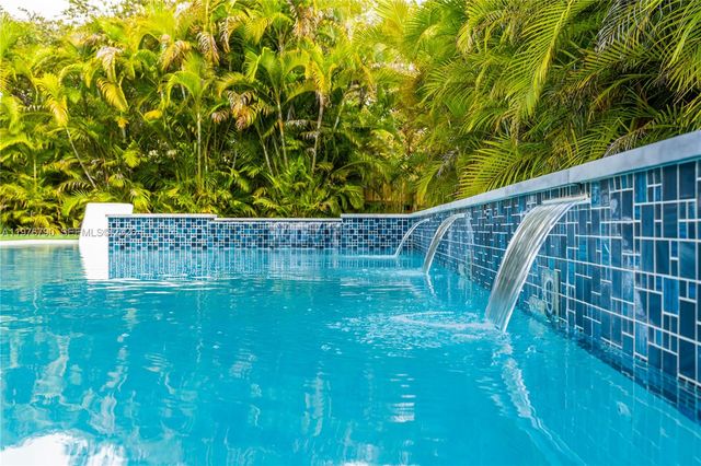 8001 SW 90th Ave, Miami, FL 33173