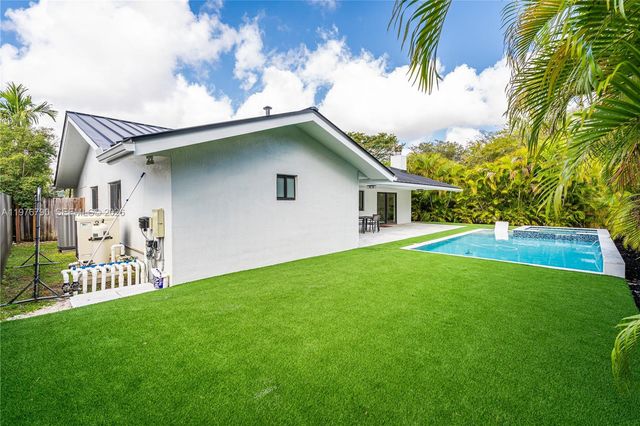 8001 SW 90th Ave, Miami, FL 33173