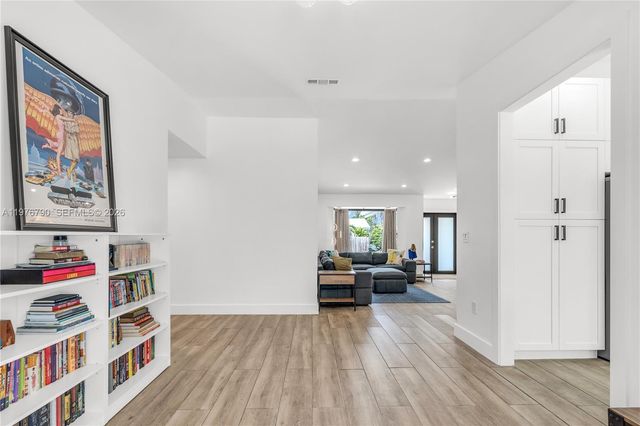 8001 SW 90th Ave, Miami, FL 33173