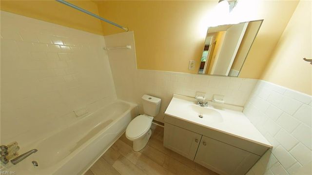 600 74th ST, Newport News, VA 23605