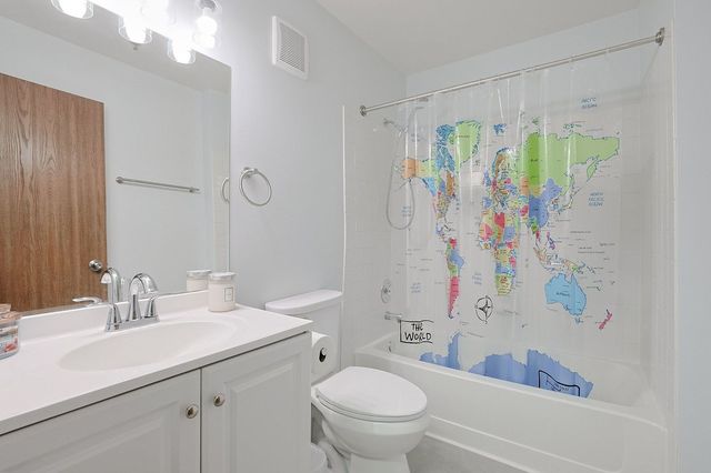 3265 Kirchoff Road 127, Rolling Meadows, IL 60008