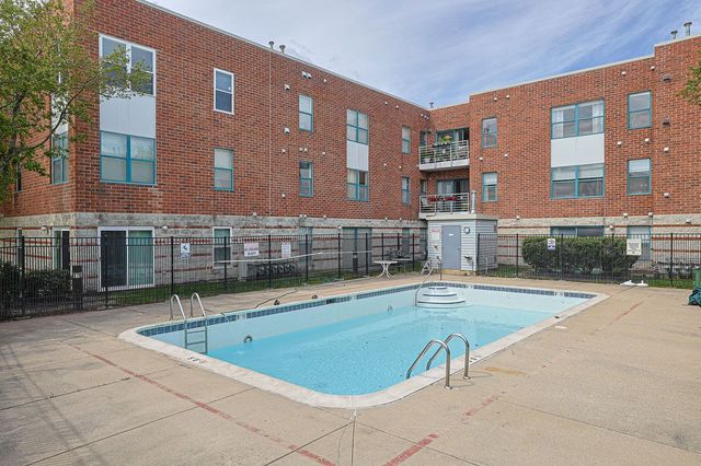 3265 Kirchoff Road 127, Rolling Meadows, IL 60008