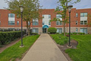 3265 Kirchoff Road 127, Rolling Meadows, IL 60008