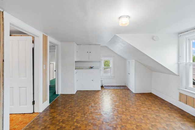 4615 10th AVENUE, Kenosha, WI 53140