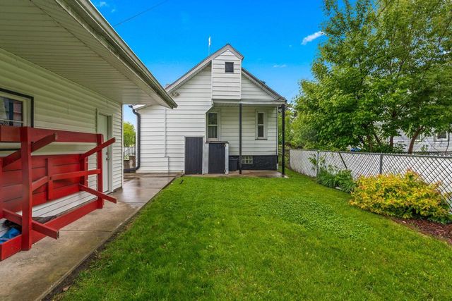 4615 10th AVENUE, Kenosha, WI 53140