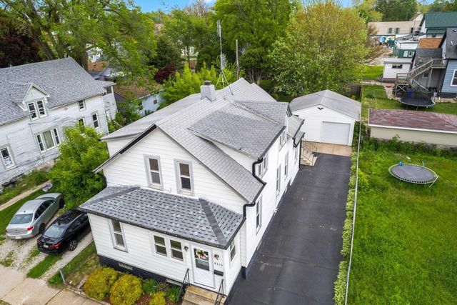 4615 10th AVENUE, Kenosha, WI 53140