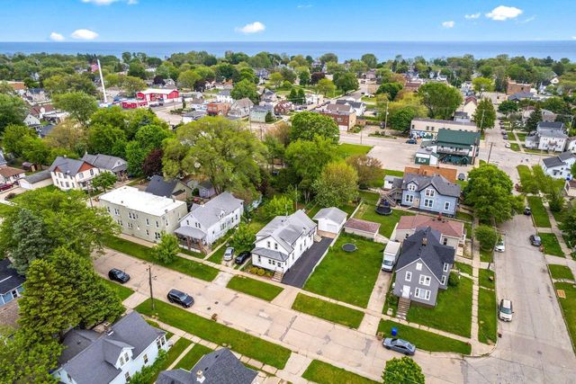 4615 10th AVENUE, Kenosha, WI 53140