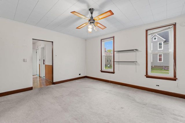 4615 10th AVENUE, Kenosha, WI 53140