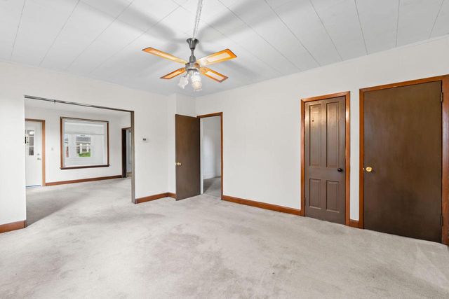 4615 10th AVENUE, Kenosha, WI 53140