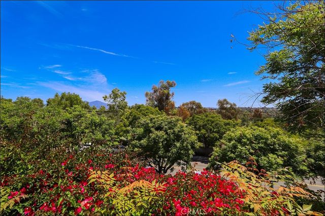 100 Cloudcrest, Aliso Viejo, CA 92656