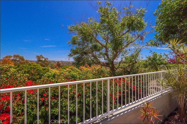 100 Cloudcrest, Aliso Viejo, CA 92656