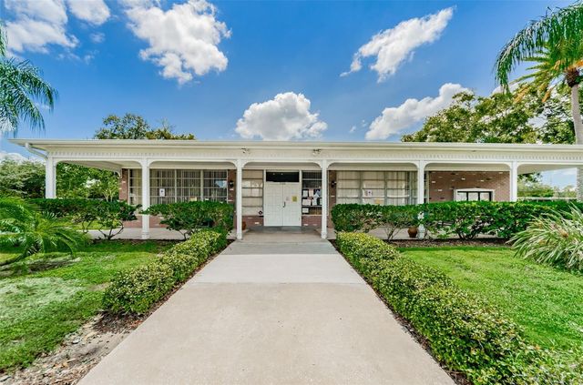 4300 58TH STREET N 1817, Kenneth City, FL 33709