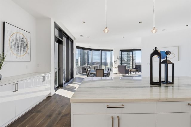 1409 Post Oak Boulevard 2004, Houston, TX 77056