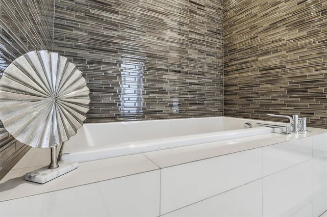 1409 Post Oak Boulevard 2004, Houston, TX 77056