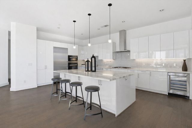 1409 Post Oak Boulevard 2004, Houston, TX 77056